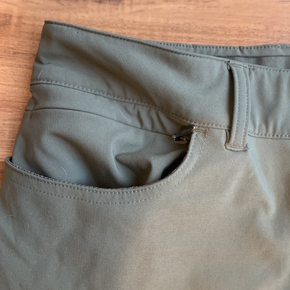 Columbia Hiking Pant - Picture 2 of 3
